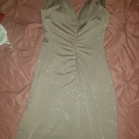 Dress - Picture 2 of 2